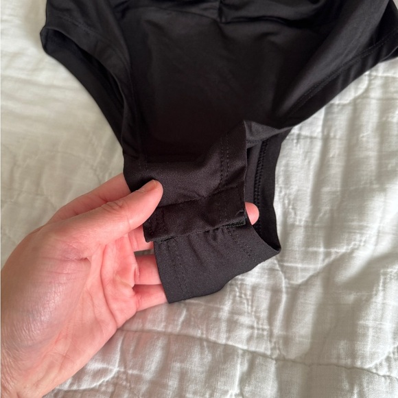 ADIKA Black Size XS short sleeve bodysuit with snap bottom and ruching - Picture 9 of 10